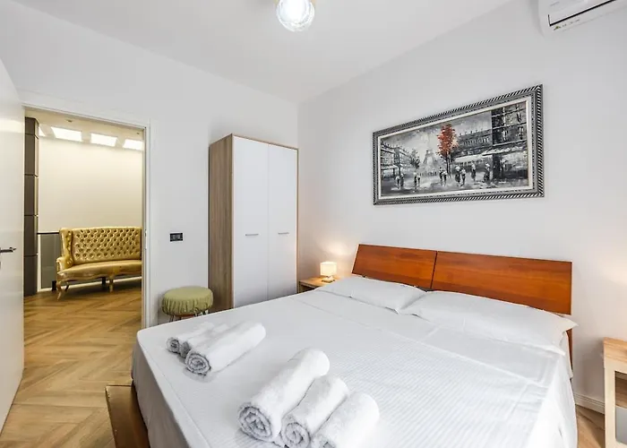 Apartment Roberts Center Tirana